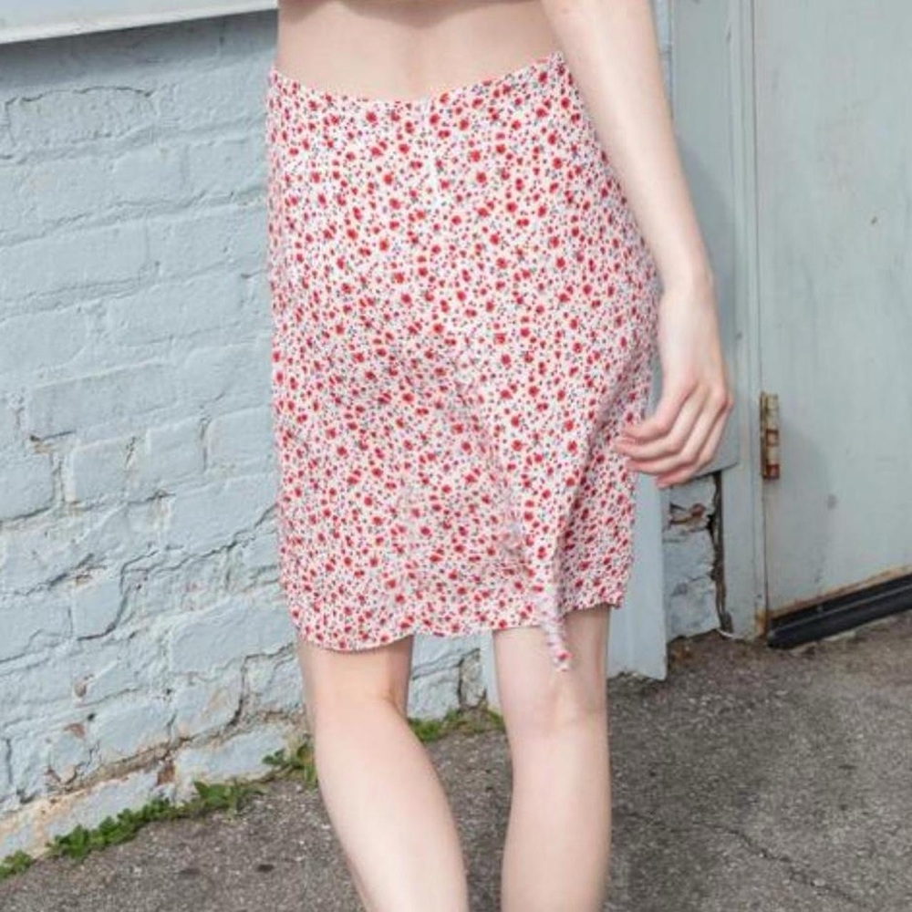 brandy melville skirt